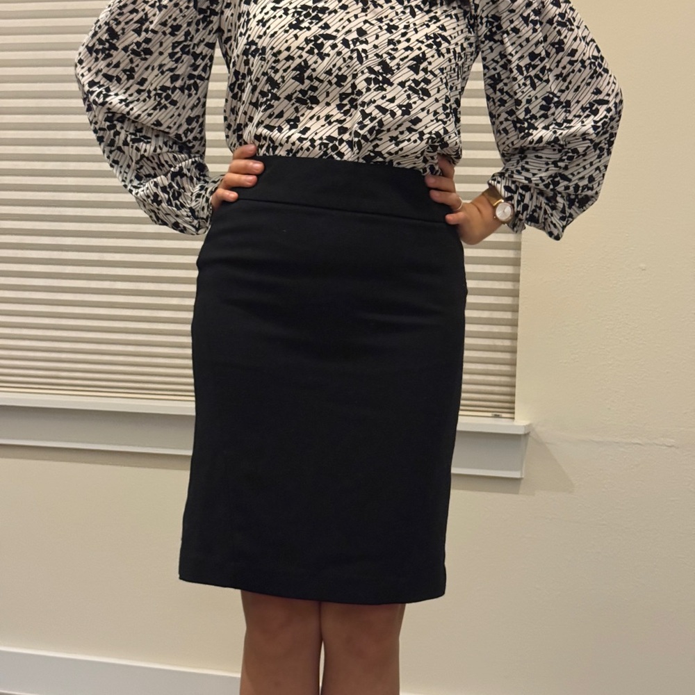 Banana Republic Classic Black Pencil Skirt